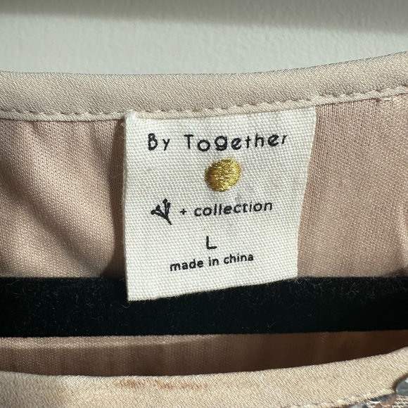 By Together Sequin Crop Top - Picture 4 of 6